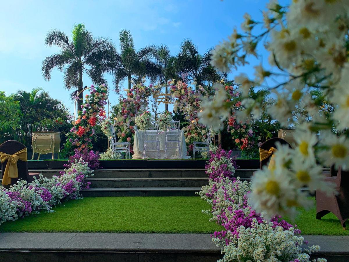 Hotel Santika Tasikmalaya Exteriér fotografie