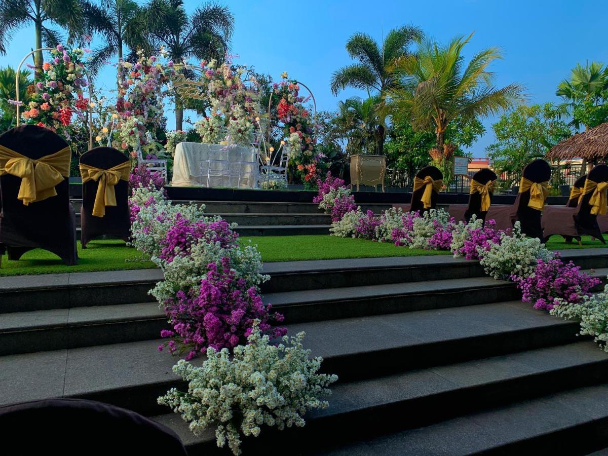 Hotel Santika Tasikmalaya Exteriér fotografie