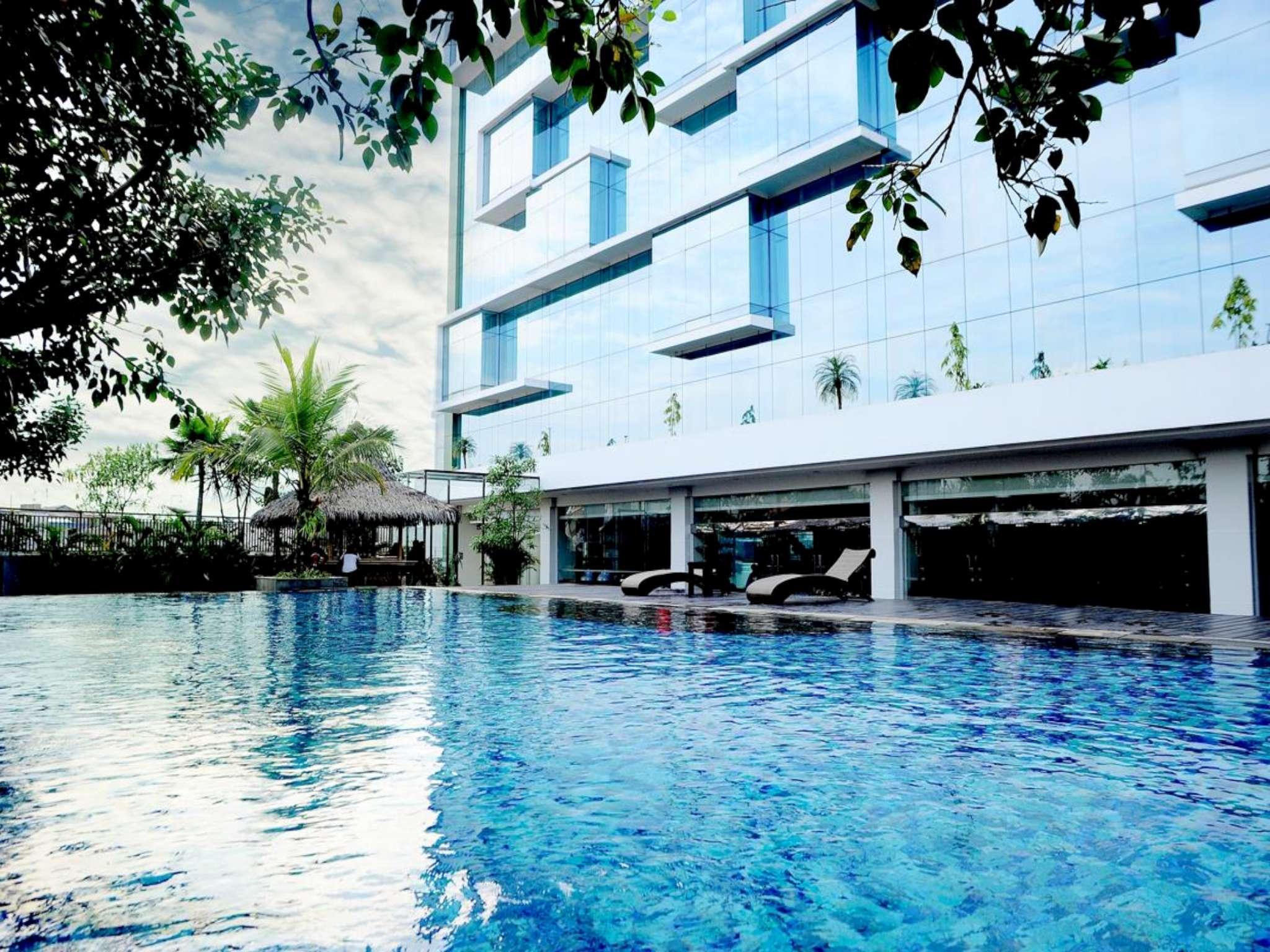 Hotel Santika Tasikmalaya Exteriér fotografie